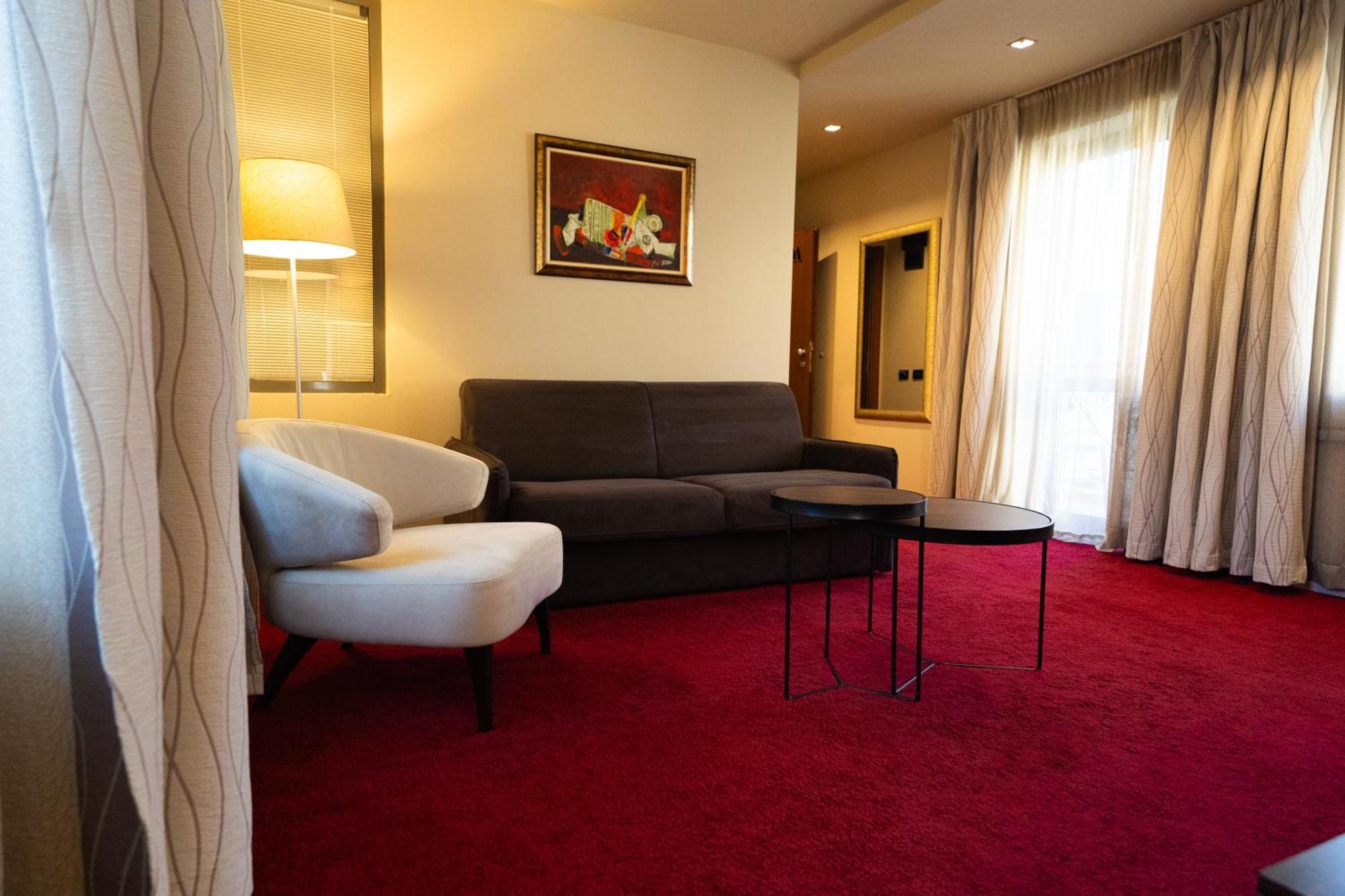 Hotel Famous House Plowdiw Exterior foto